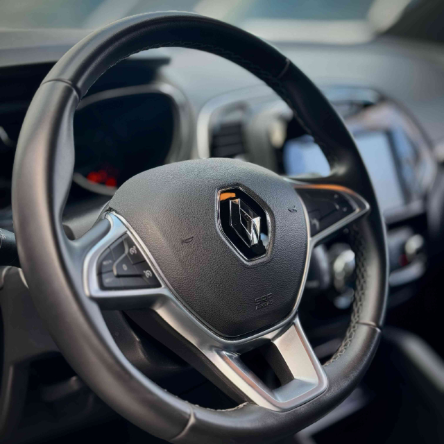 renault captur 1.3 tce flex intense x-tronic 2023