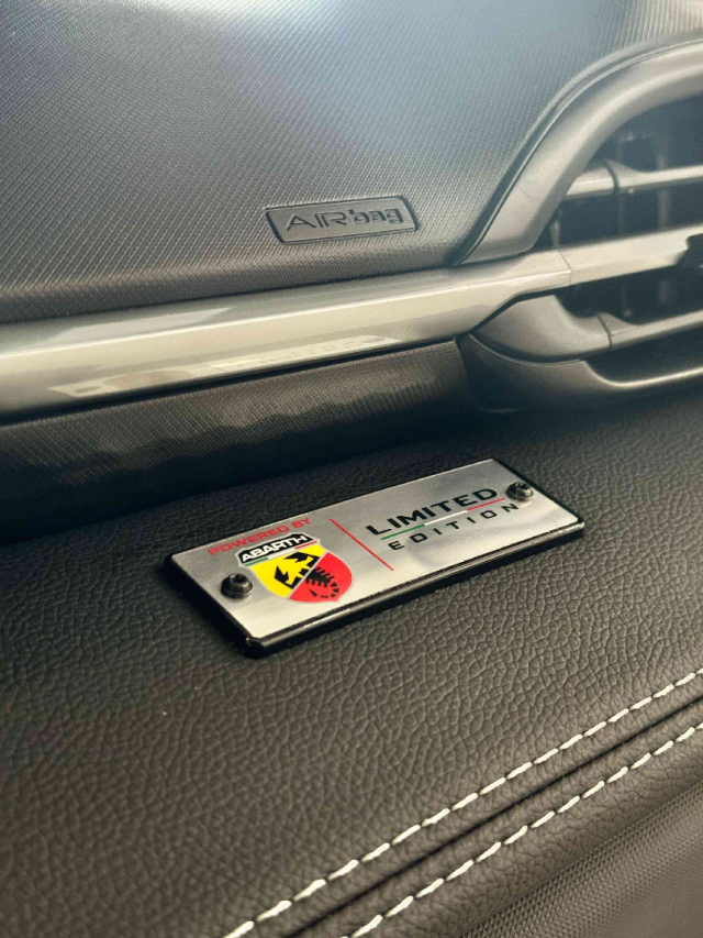 fiat fastback 1.3 turbo 270 flex abarth at6 2024