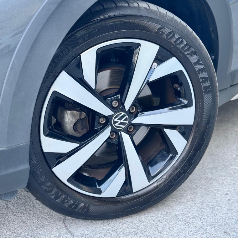 volkswagen nivus 1.0 200 tsi total flex highline automatico 4p 2024
