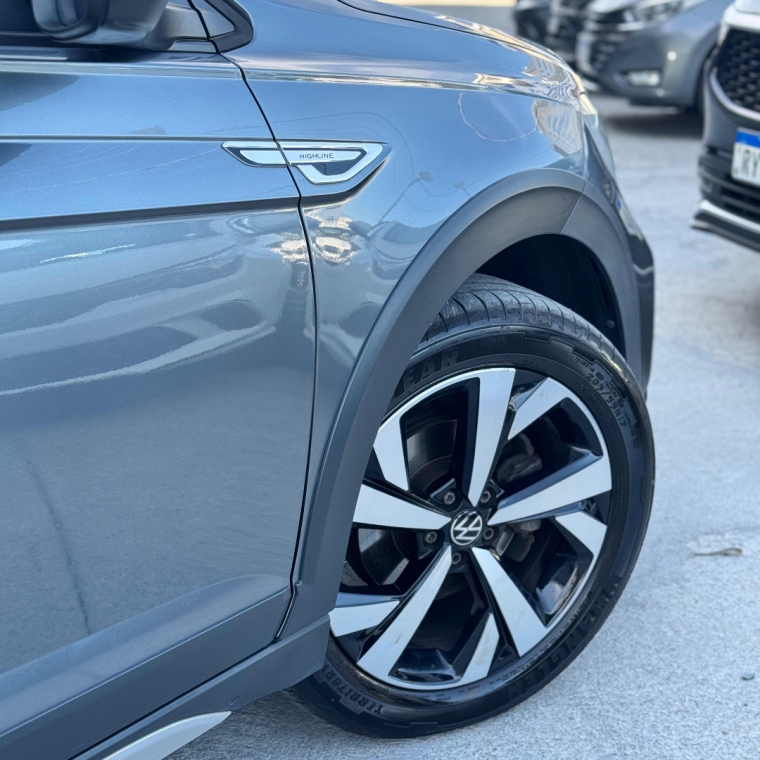 volkswagen nivus 1.0 200 tsi total flex highline automatico 4p 2024