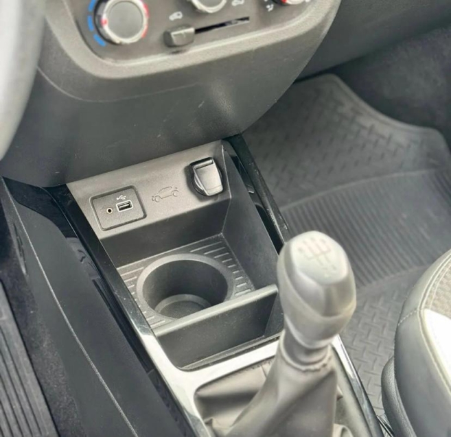 renault kwid 1.0 12v sce flex intense manual 4p 2022