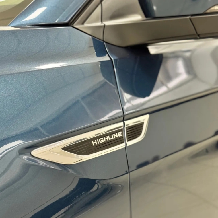 t-cross highline c/ teto solar (5 mil km unico dono ) + garantia ate 2028 oportunidade!