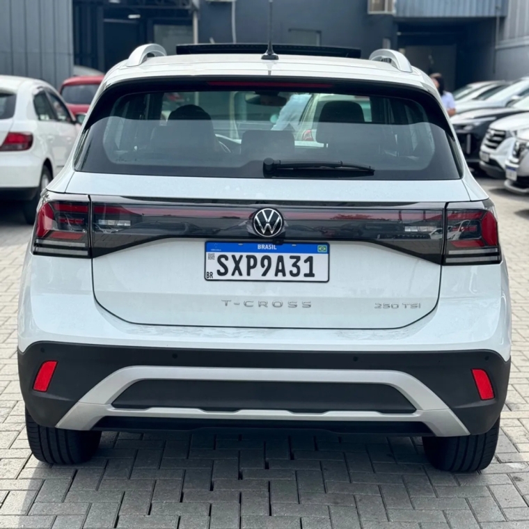 volkswagen t-cross 1.4 250 tsi total flex highline automatico 4p 2025