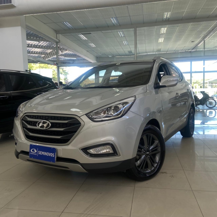 hyundai ix35 gl at 2021 (63mil km) hyundai ix35 gl at 2021 (63mil km)