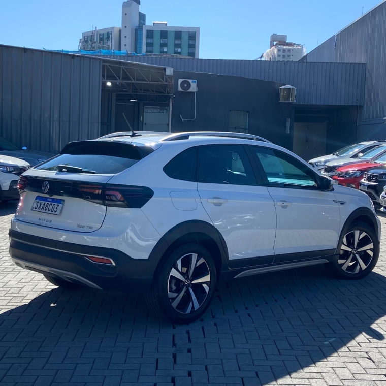 nivus highline 1.0 200 tsi 2024 -garantia de fabrica.