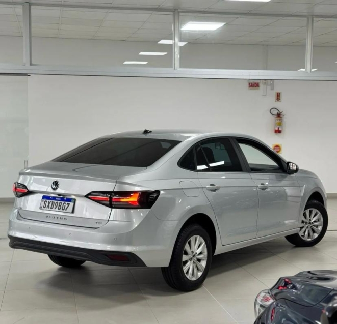 virtus 1.0 tsi 2025 (garantia de fabrica ) apenas 14 mil km