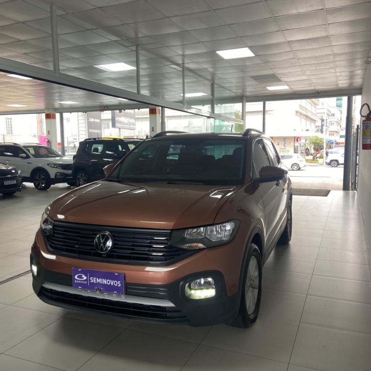 t-cross 200 tsi 2022 (22mil km) unico dono.