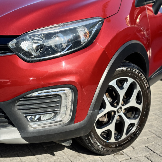 renault captur 1.6 16v sce flex intense x-tronic 4p automatico 2019
