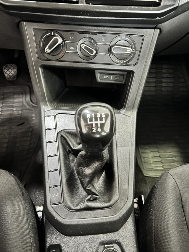 volkswagen polo 1.0 mpi track manual flex 4p 2023