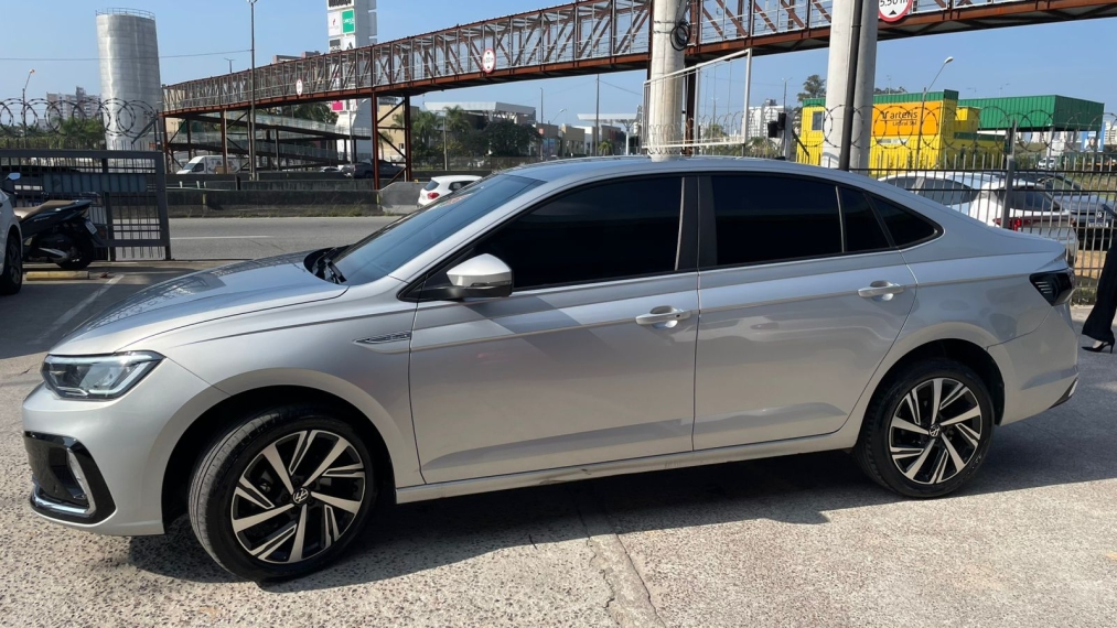 volkswagen virtus 1.0 200 tsi highline automatico flex 5p 2025