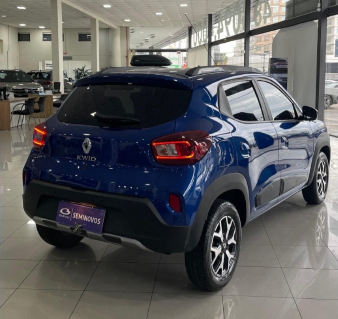renault kwid 1.0 12v sce flex outsider manual 4p 2025