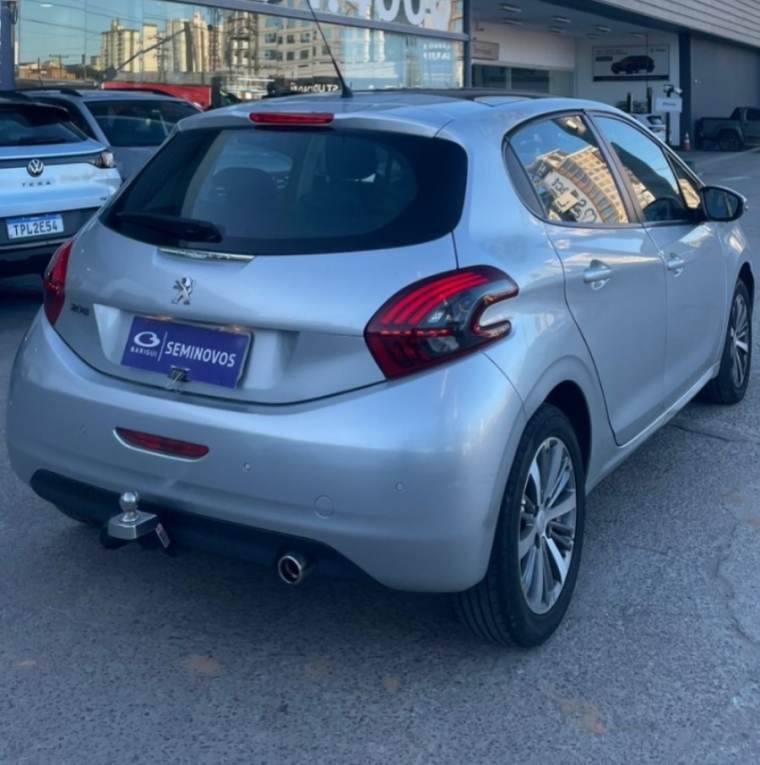 peugeot 208 1.6 flex automatico 2017