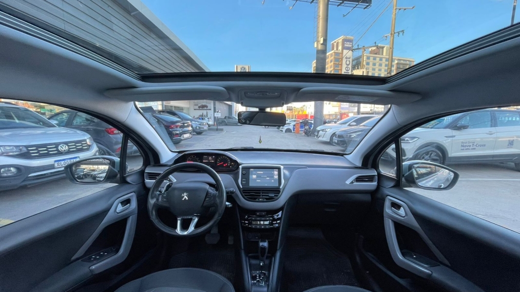 peugeot 208 1.6 flex automatico 2017
