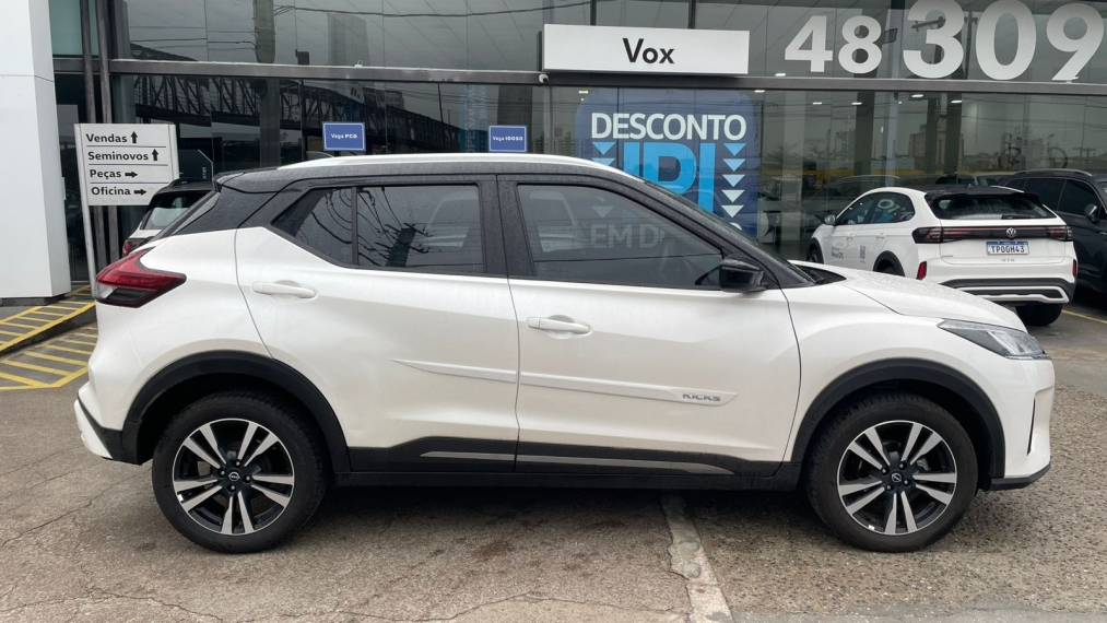 nissan kicks 1.6 16v flexstart advance xtronic flex 4p automatico 2024
