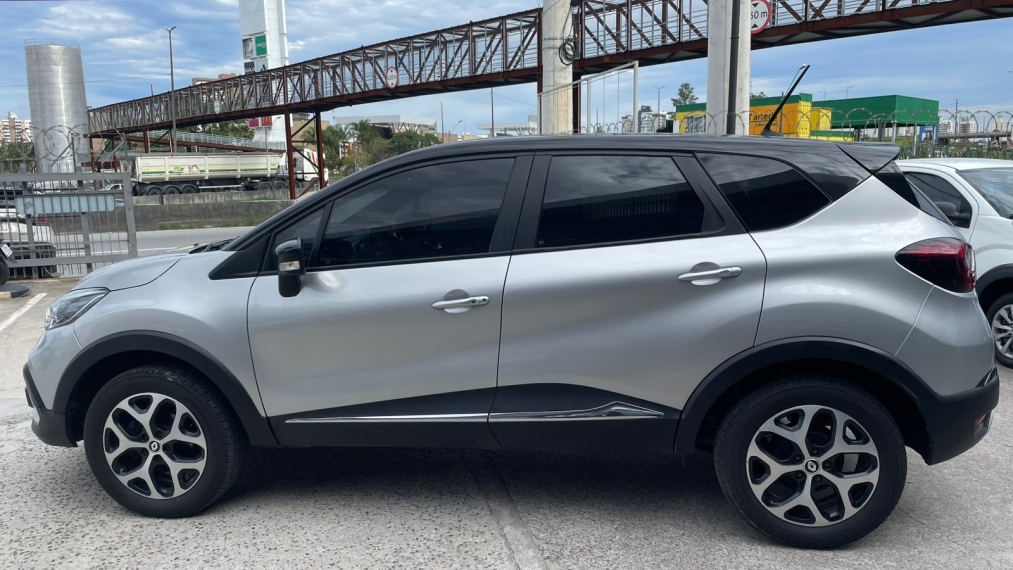 renault captur 1.3 tce flex intense x-tronic 4p automatico 2022