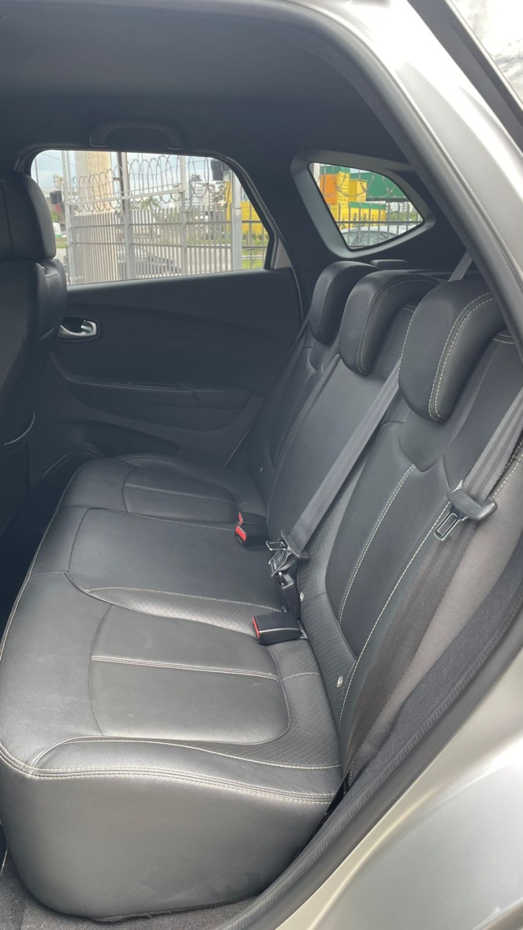renault captur 1.3 tce flex intense x-tronic 4p automatico 2022