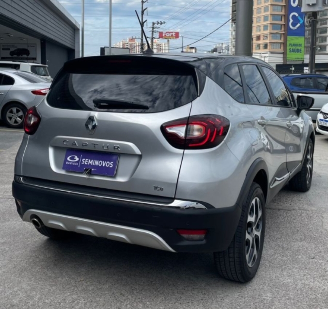 renault captur 1.3 tce flex intense x-tronic 4p automatico 2022