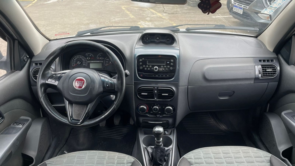 fiat strada 1.8 flex 2015