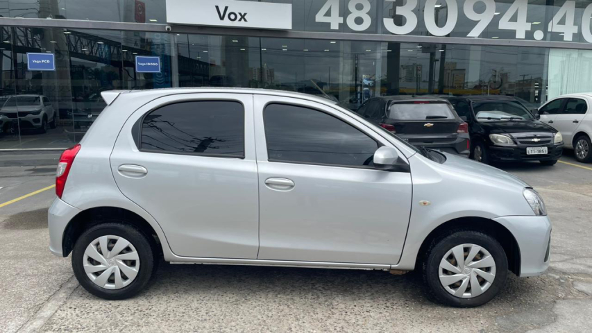 toyota etios 1.3 x 16v flex 4p manual 5p 2018