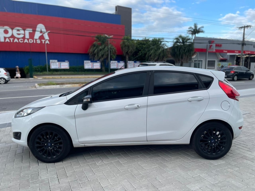 ford fiesta 1.6 sel hatch 16v flex 4p manual 20172