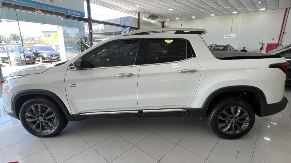 fiat toro 2.0 16v turbo diesel volcano 4wd at9 4p automatico 20212