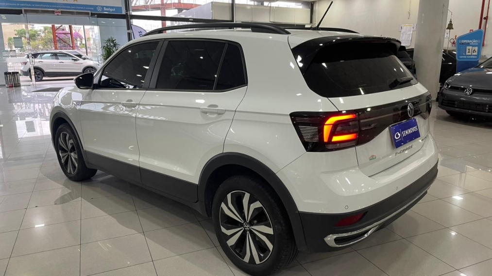 volkswagen t-cross 1.0 200 tsi total flex comfortline automatico 4p 20233