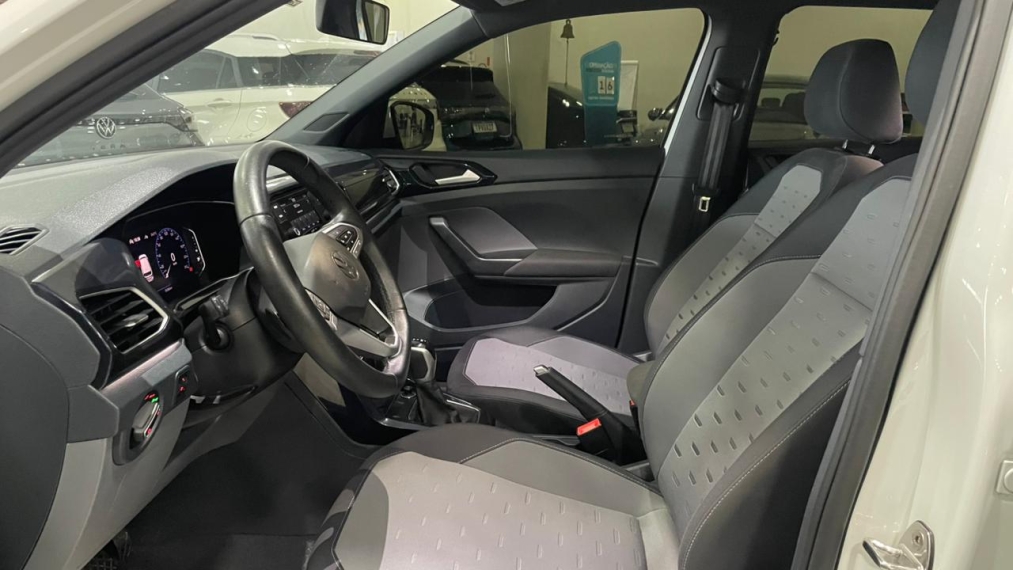 volkswagen t-cross 1.0 200 tsi total flex comfortline automatico 4p 20238
