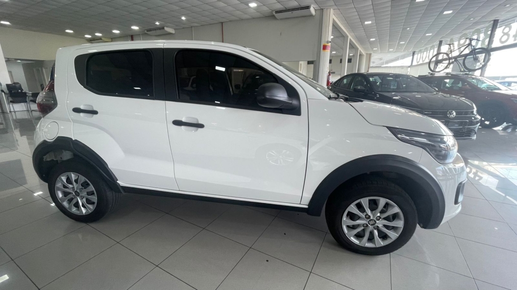 fiat mobi 1.0 evo flex like. manual 4p 20234