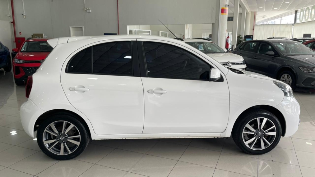 nissan march 1.6 s 16v flexstart 4p manual flex automatico 20185