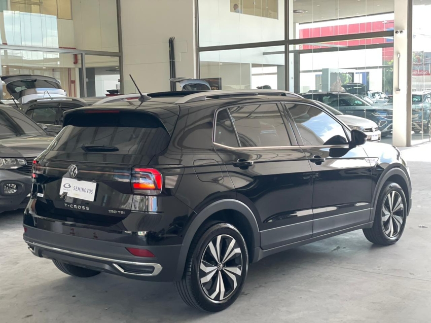 volkswagen t-cross 1.4 250 tsi total flex highline automatico 4p 20234