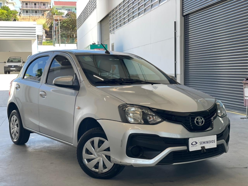 toyota etios 1.3 x 16v flex 4p manual automatico 2020