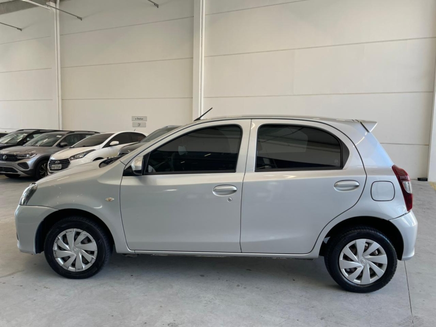 toyota etios 1.3 x 16v flex 4p manual automatico 20202