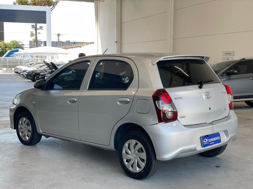 toyota etios 1.3 x 16v flex 4p manual automatico 20203