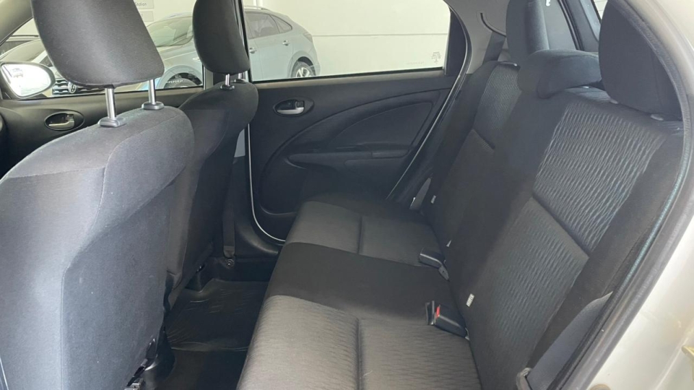 toyota etios 1.3 x 16v flex 4p manual automatico 20206