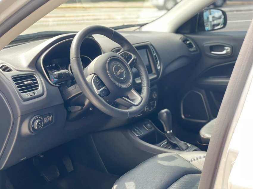 jeep compass 2.0 16v flex longitude automatico 4p 201810