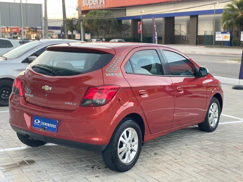 chevrolet onix 1.0 mpfi lollapalooza 8v flex 4p manual 20145