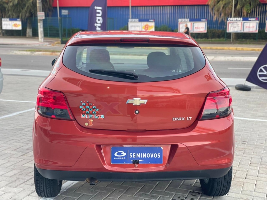 chevrolet onix 1.0 mpfi lollapalooza 8v flex 4p manual 20144