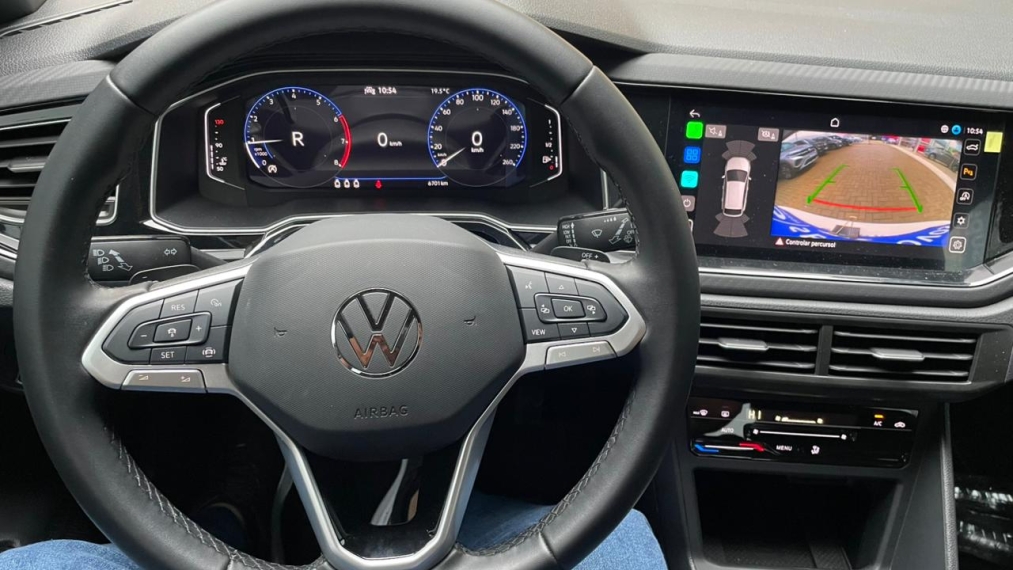 volkswagen nivus 1.0 200 tsi total flex highline automatico 4p 202610