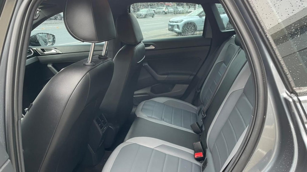 volkswagen nivus 1.0 200 tsi total flex highline automatico 4p 20235
