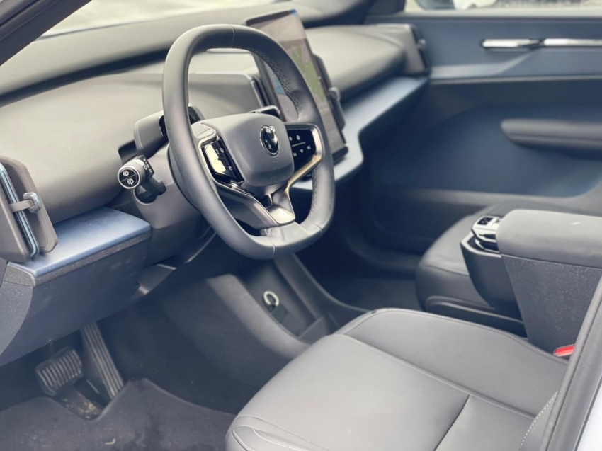 volvo ex30 51 kw eletrico core 2.0 4p automatico 202410