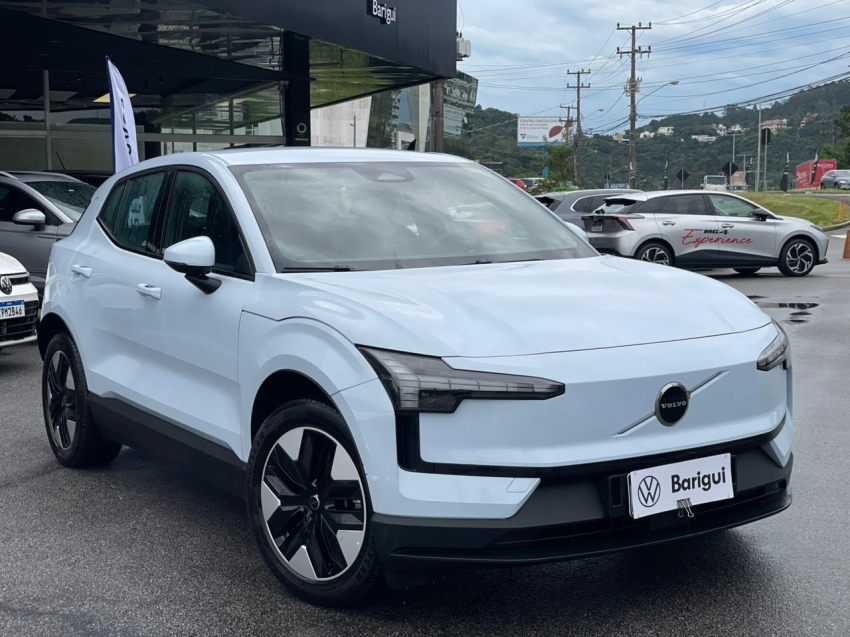 volvo ex30 51 kw eletrico core 2.0 4p automatico 2024