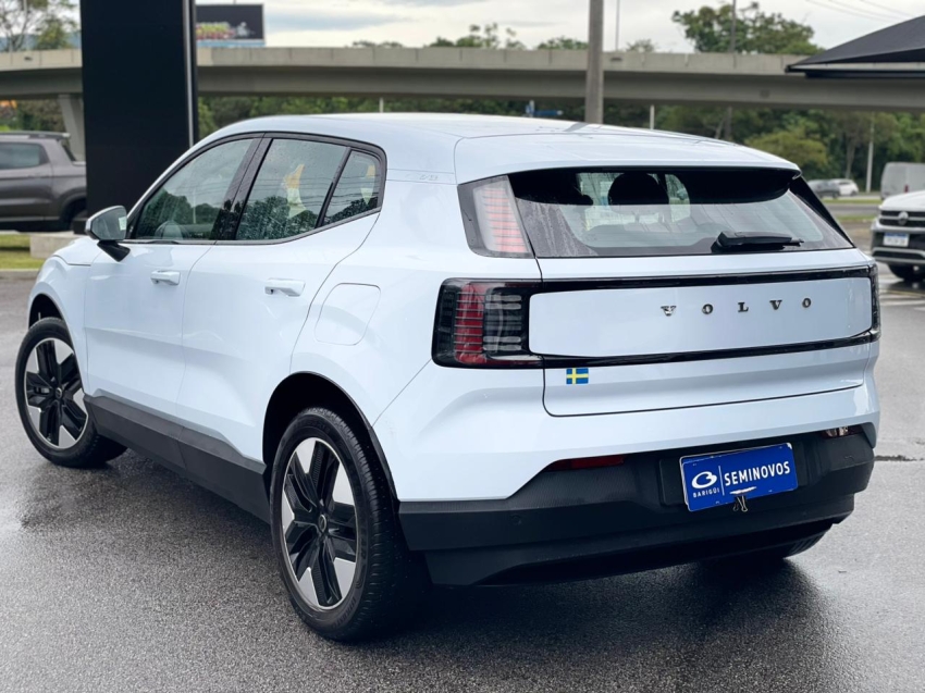 volvo ex30 51 kw eletrico core 2.0 4p automatico 20242