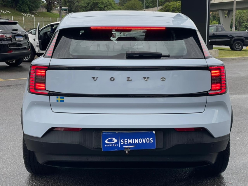 volvo ex30 51 kw eletrico core 2.0 4p automatico 20243
