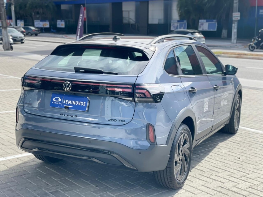 volkswagen nivus 1.0 200 tsi total flex highline automatico 4p 20255