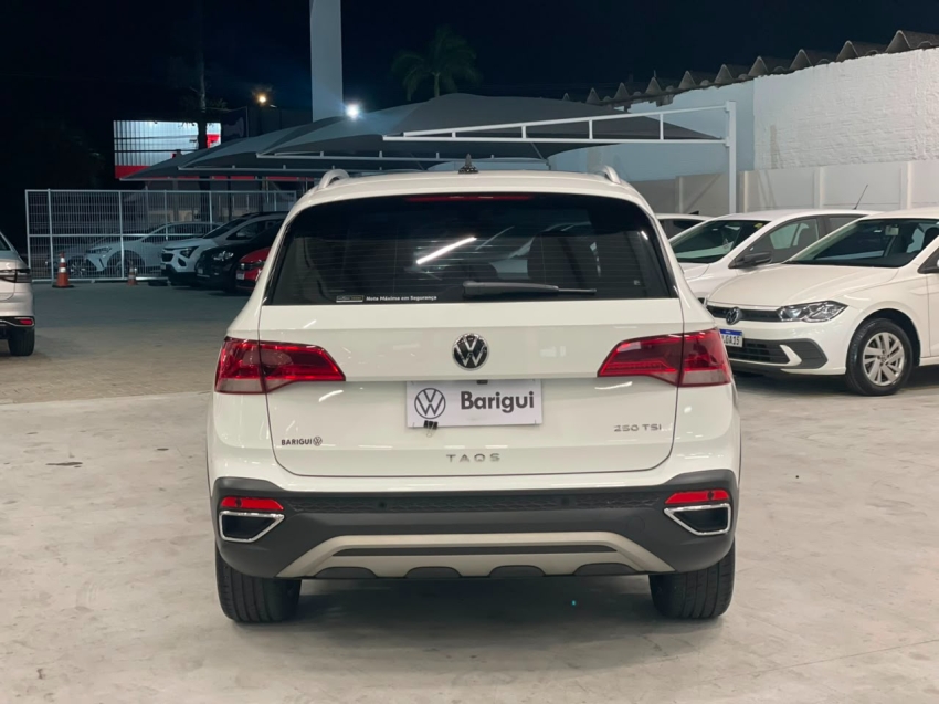 volkswagen taos 1.4 250 tsi total flex highline automatico 4p 20244