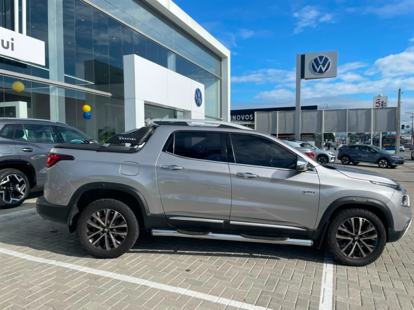 fiat toro 2.0 16v turbo diesel ranch 4wd at9 5p automatico 20225