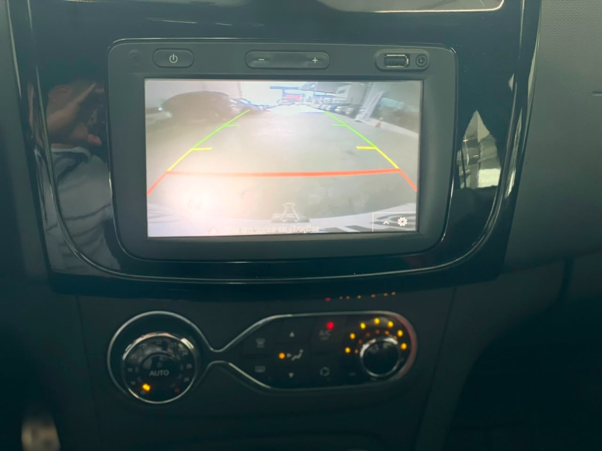 renault sandero 2.0 16v hi-flex rs racing spirit manual flex 4p 20198