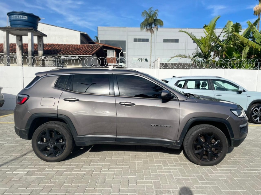 jeep compass 2.0 16v diesel longitude 4x4 automatico flex 4p 20215