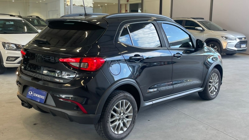 fiat argo 1.8 e.torq flex trekking at6 4p automatico 20214