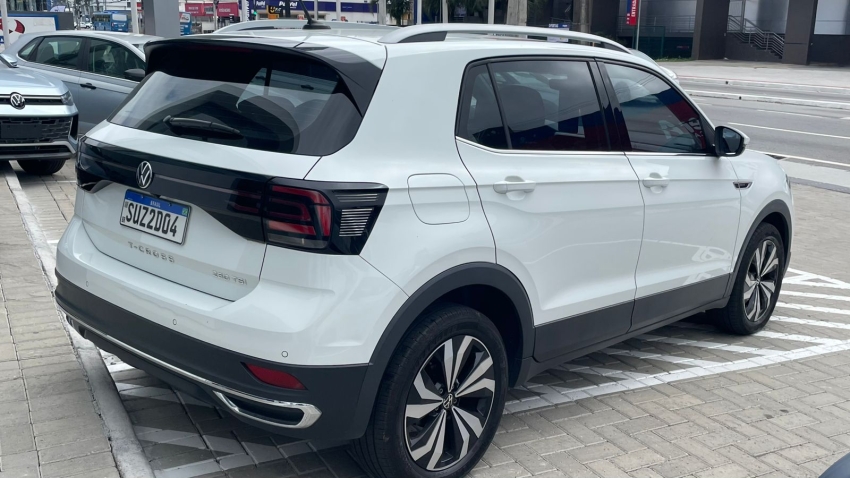 volkswagen t-cross 1.4 250 tsi total flex highline automatico 4p 20244